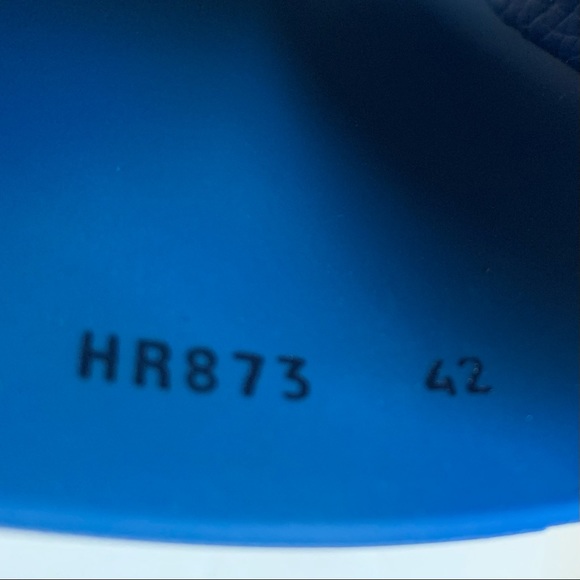 NEW Valentino Camo Print Slides - Picture 10 of 11